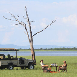 Zimbabwe-Lake-Kariba-Changa-Safari-Camp-game-drive2