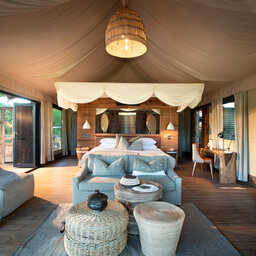 Zimbabwe-Mana Pools National Park-Nyamatusi-interieur-tent