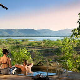 Zimbabwe-Mana Pools National Park-Nyamatusi-koppel-bij-plunge-pool