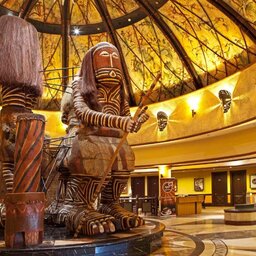 Zimbabwe-Vic-Falls-Kingdom-Hotel-main-lounge