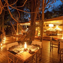Zimbabwe-Zambezi-National-Park-Tsowa-Island-Lodge-deck