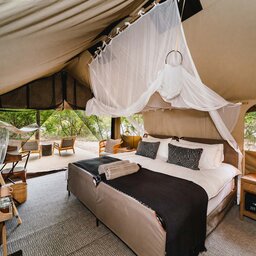 Zimbabwe-Zambezi-National-Park-Tsowa-Island-Lodge-tent