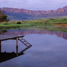 Zuid-Afrika-Drakensbergen-Montusi-Mountain-Lodge-pier-2