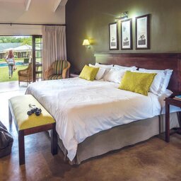 Zuid-Afrika-Mpumalanga-perrys-bridge-hollow-deluxe-room-3