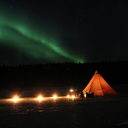 Zweden-Lapland-Harads-treehotel-johan-jansson-ice-dining 3JPG