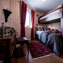 Zweden-Lapland-Kiruna-Fjellborg-Arctic-Lodge-slaapkamer-stapelbed